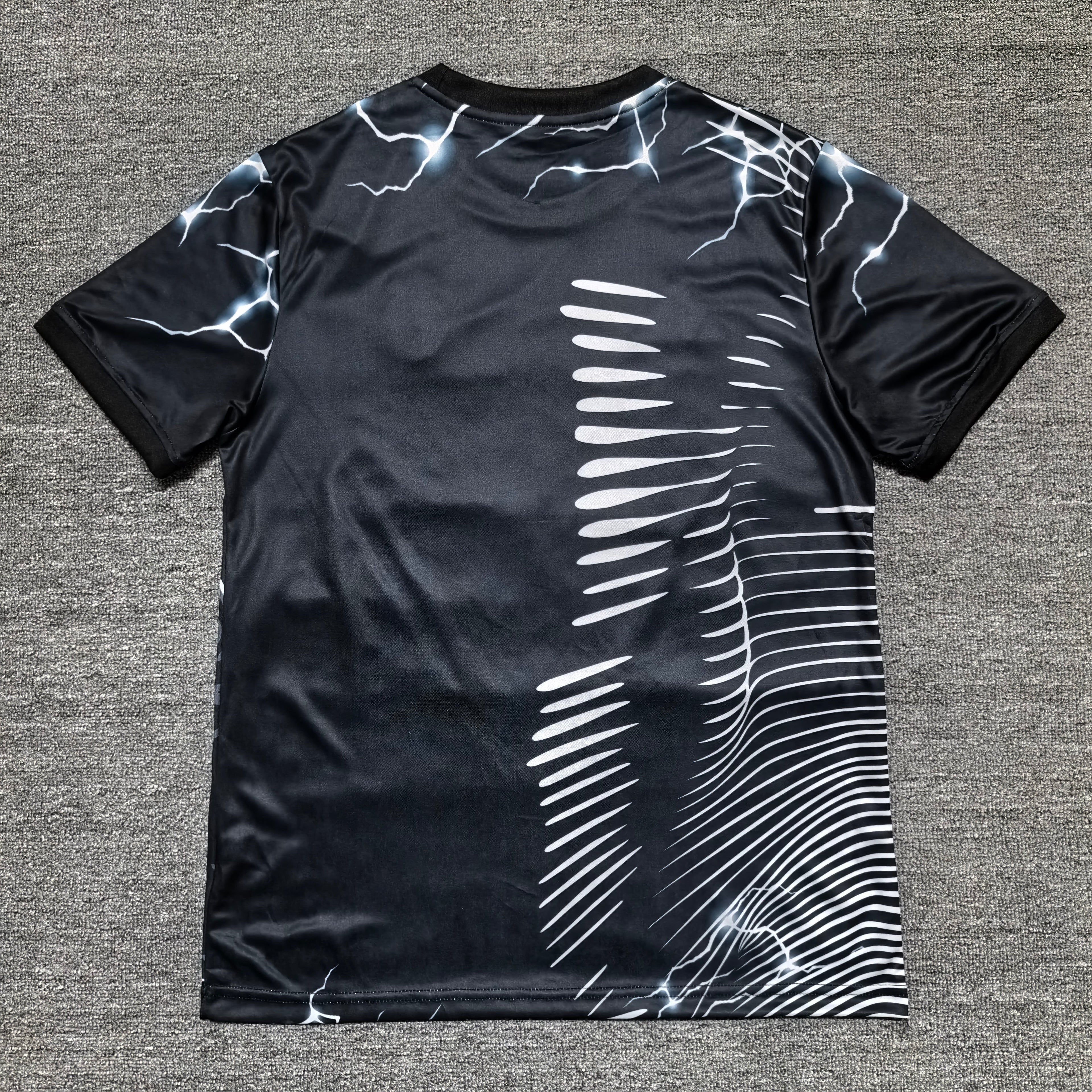 Real Madrid ¨C Panther Strike Black Edition Jersey