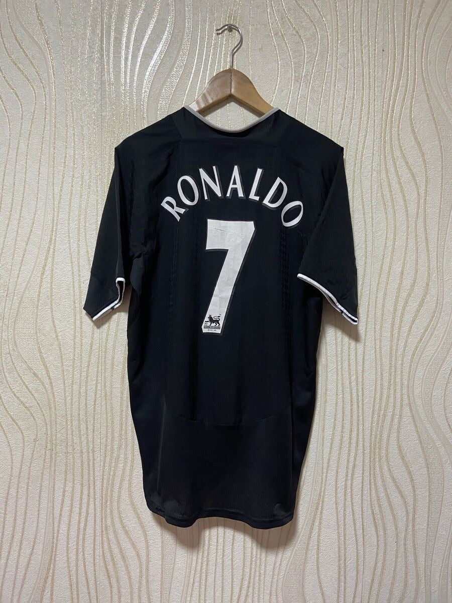 MNCHSTR UTD 2003/04 (Away) Jersey