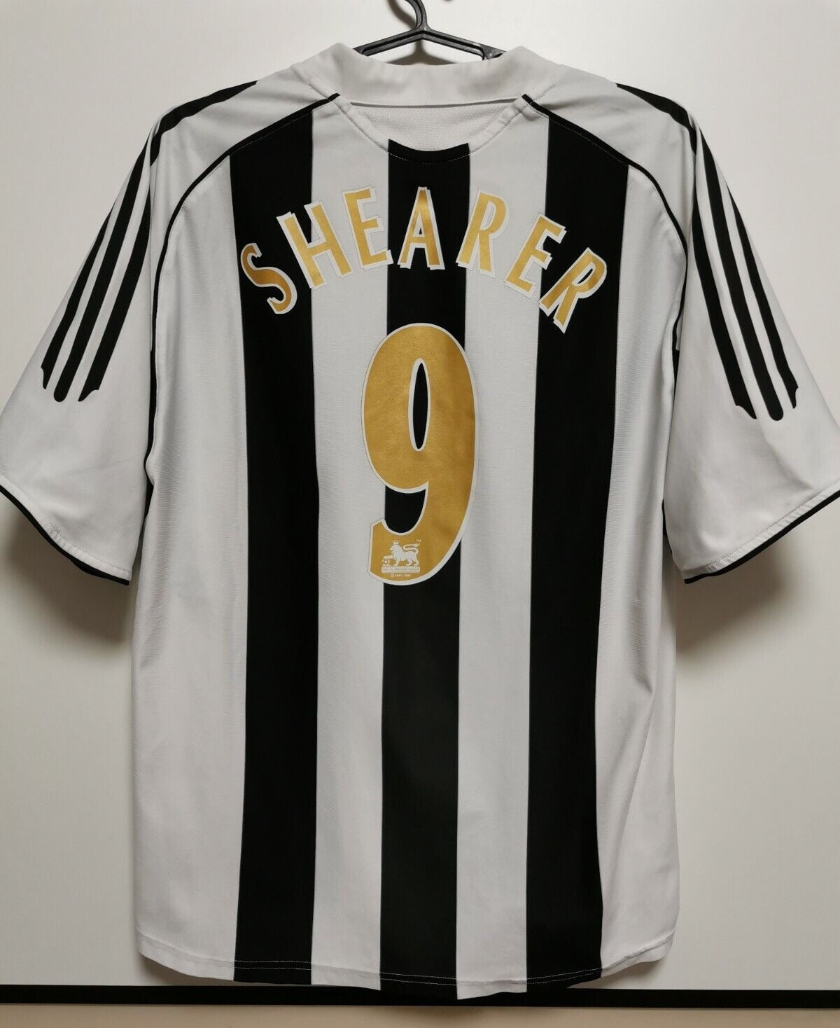 NEWCSTLE 2004/06 Home Shirt Jersey