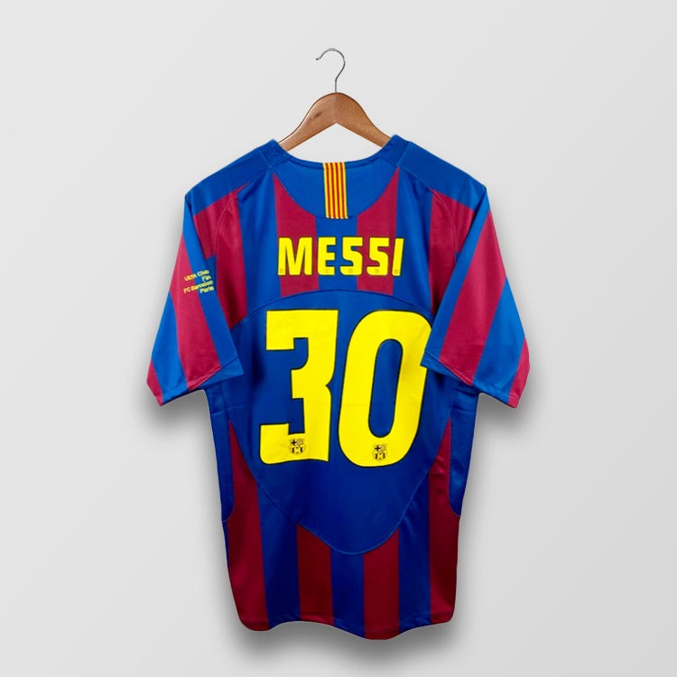 BARCELONA 2005/06 HOME X RONALDINHO Jersey