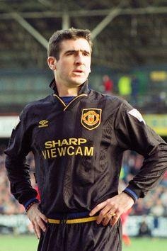 MNCHSTR UTD 1993/94 AWAY X CANTONA Jersey