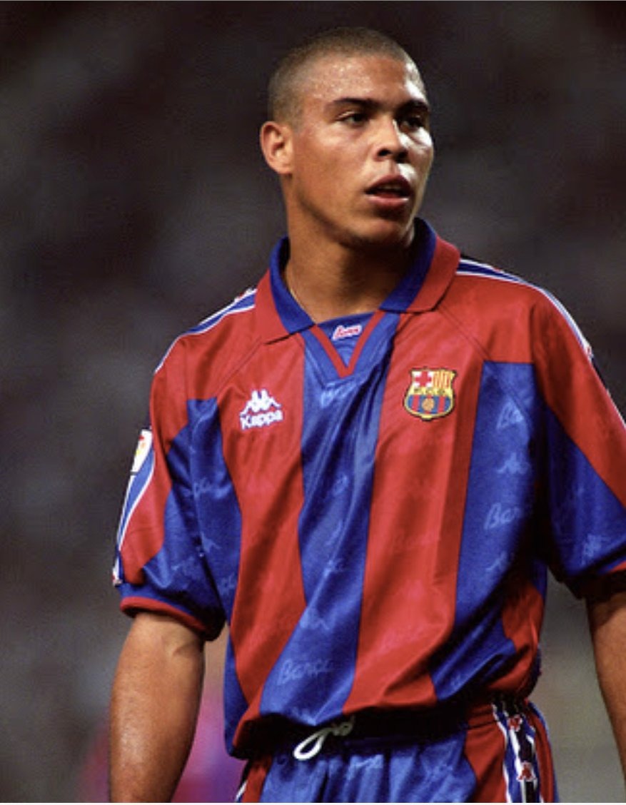 BARCELONA 1995/97 HOME X RONALDO Jersey